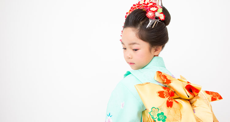 7歳の七五三は日本髪という選択肢も！