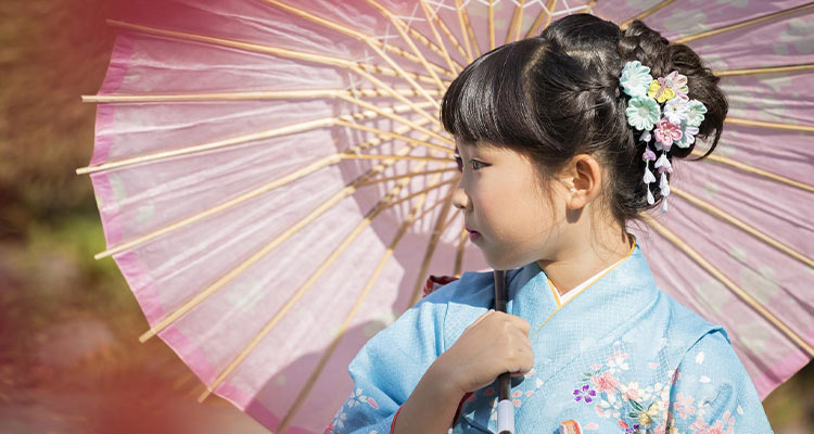 七五三におすすめのヘアセットは?選び方のポイントやアレンジのコツ