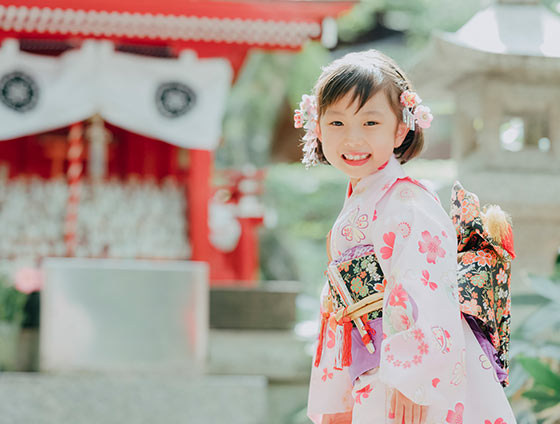 七五三の写真にかかる値段は？内訳や費用を抑えるコツもチェック高品質な七五三アルバムを作る方法は？フォトブックの編集のコツも解説！