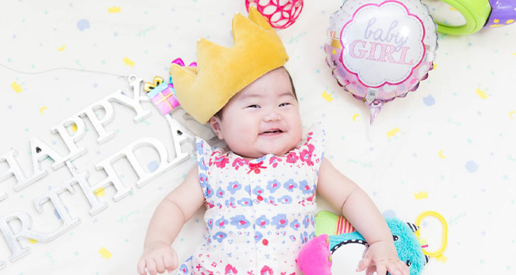 ハーフバースデーをお祝いしよう!おすすめの飾りや離乳食、写真撮影の仕方