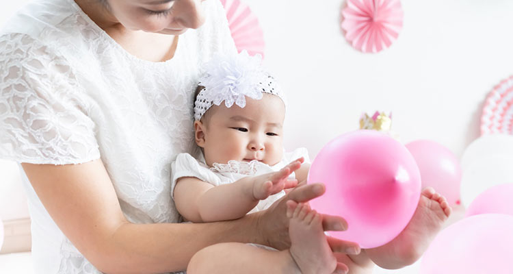 ハーフバースデーは生後6か月のお祝い