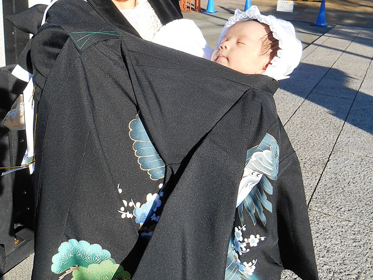 赤ちゃんの服装:和装・洋装の選び方